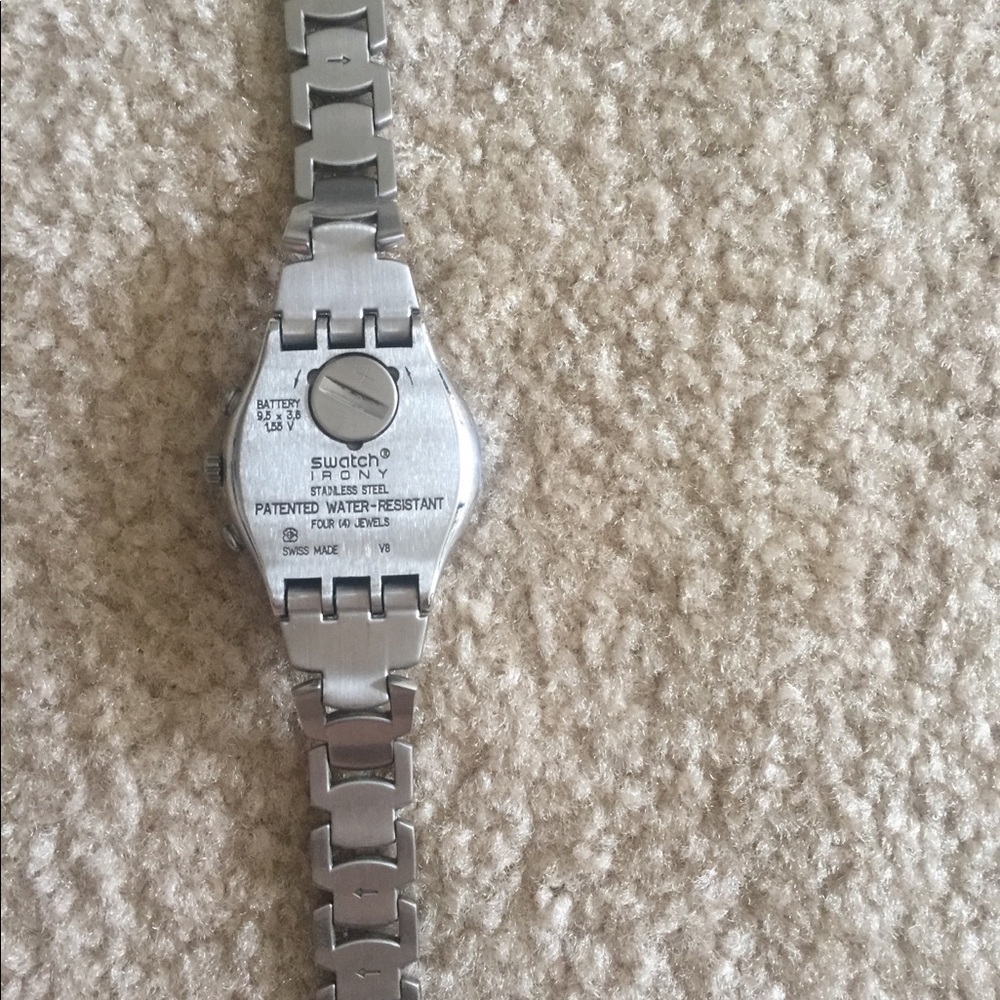 Swatch watch 💜 - Picture 4 of 5
